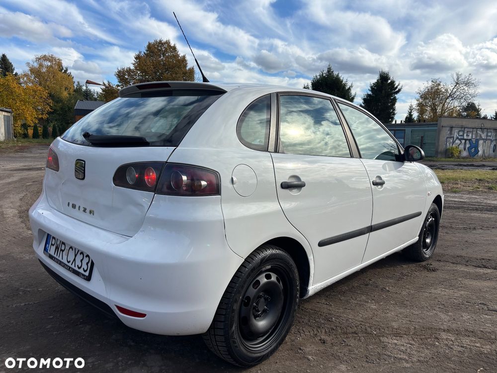 Seat Ibiza 2008 photo 4