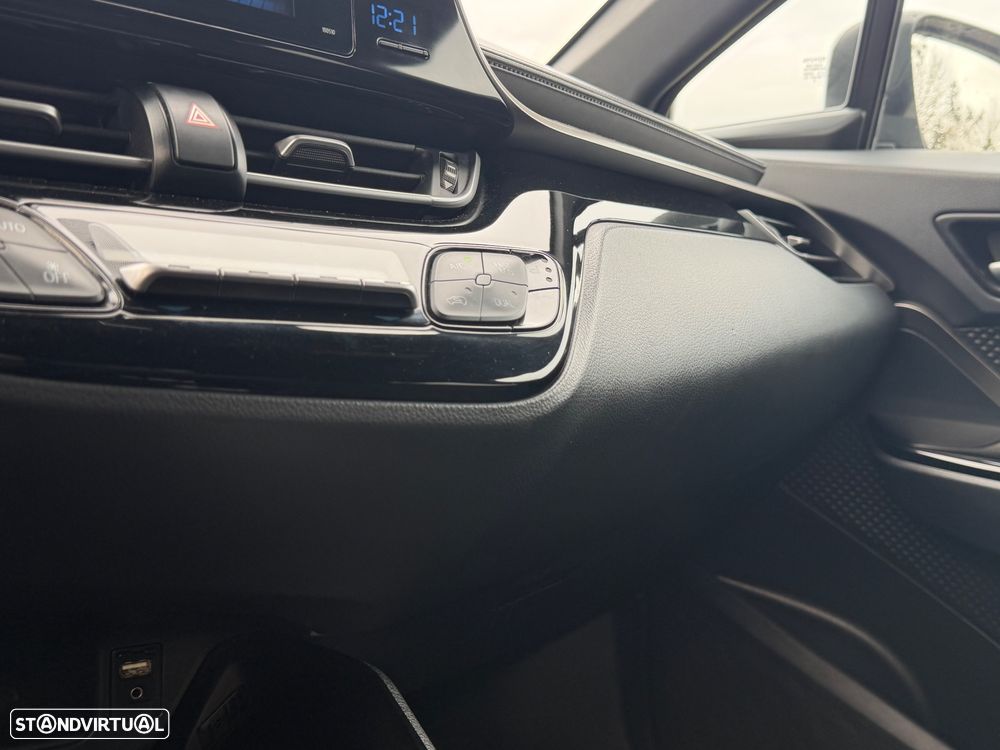Toyota C-HR 1.8 Hybrid Square Collection - 56