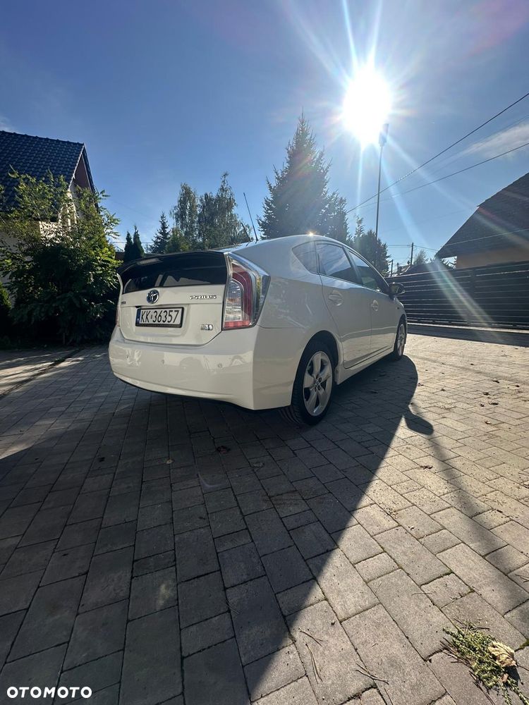 Toyota Prius Plug-in 1.8 HSD Prestige - 2