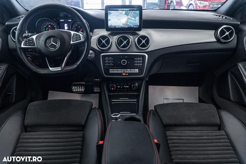 Mercedes-Benz GLA 180 7G-DCT AMG Line - 34
