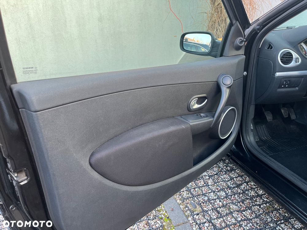 Renault Clio 1.2 16V Extreme - 15