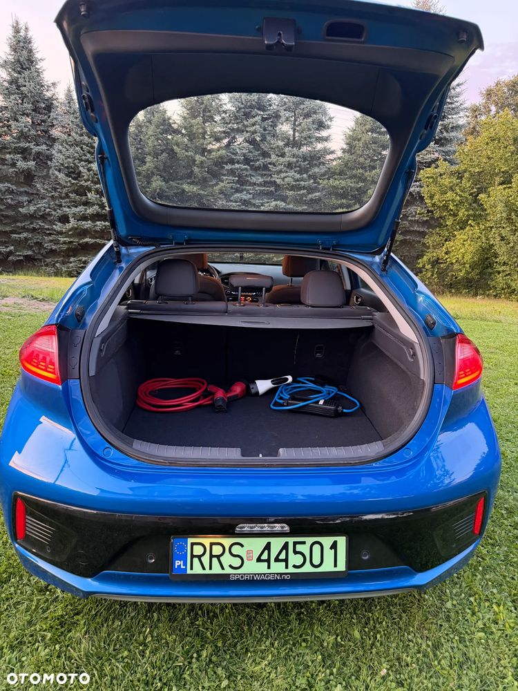 Hyundai IONIQ - 6