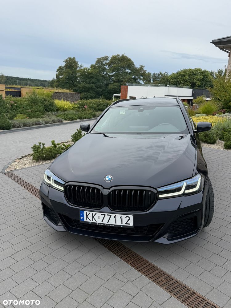 BMW Seria 5 520d xDrive mHEV M Sport sport - 3