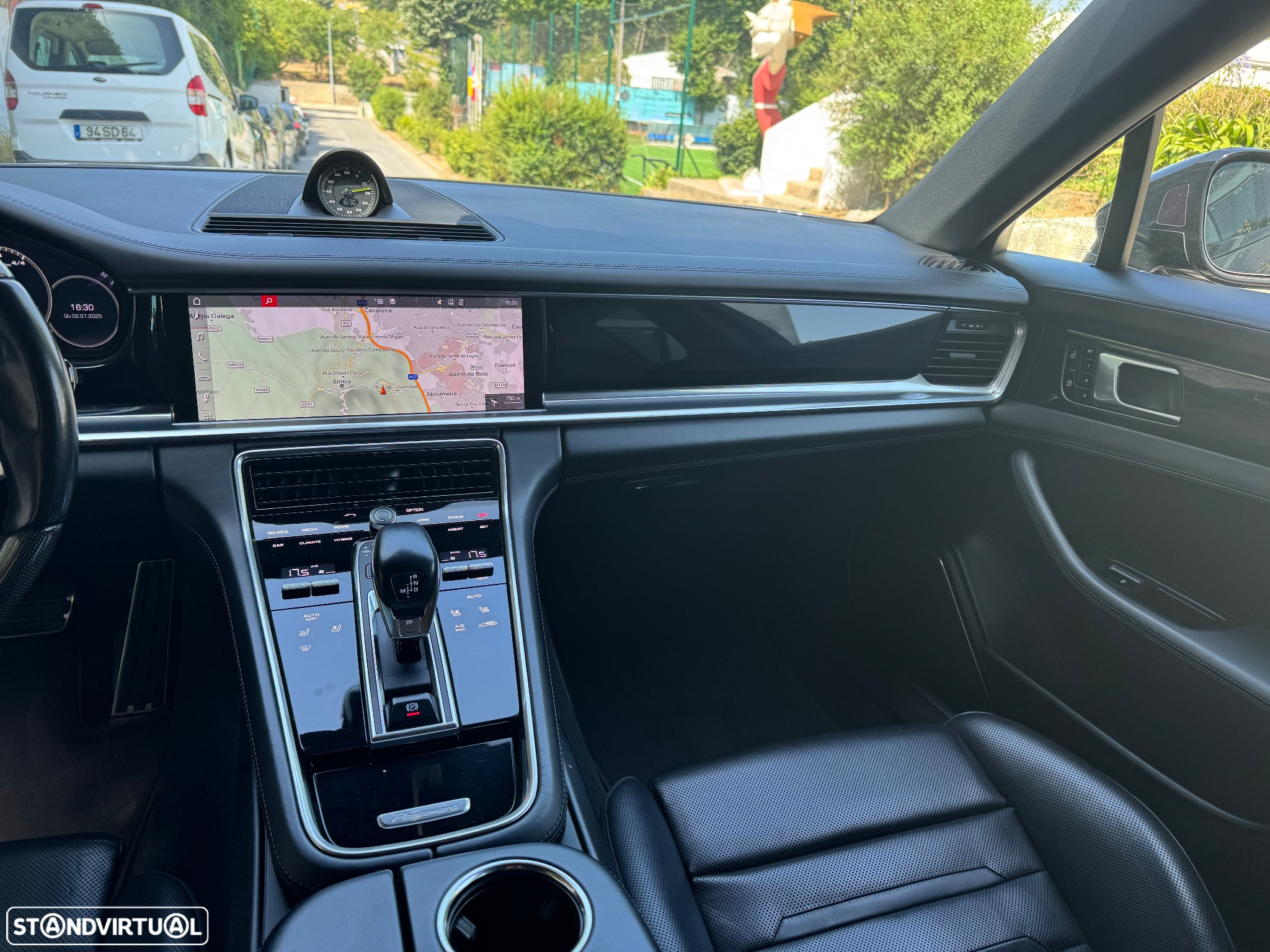 Porsche Panamera Sport Turismo 4 E-Hybrid - 13