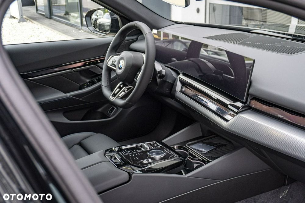 BMW Seria 5 - 26