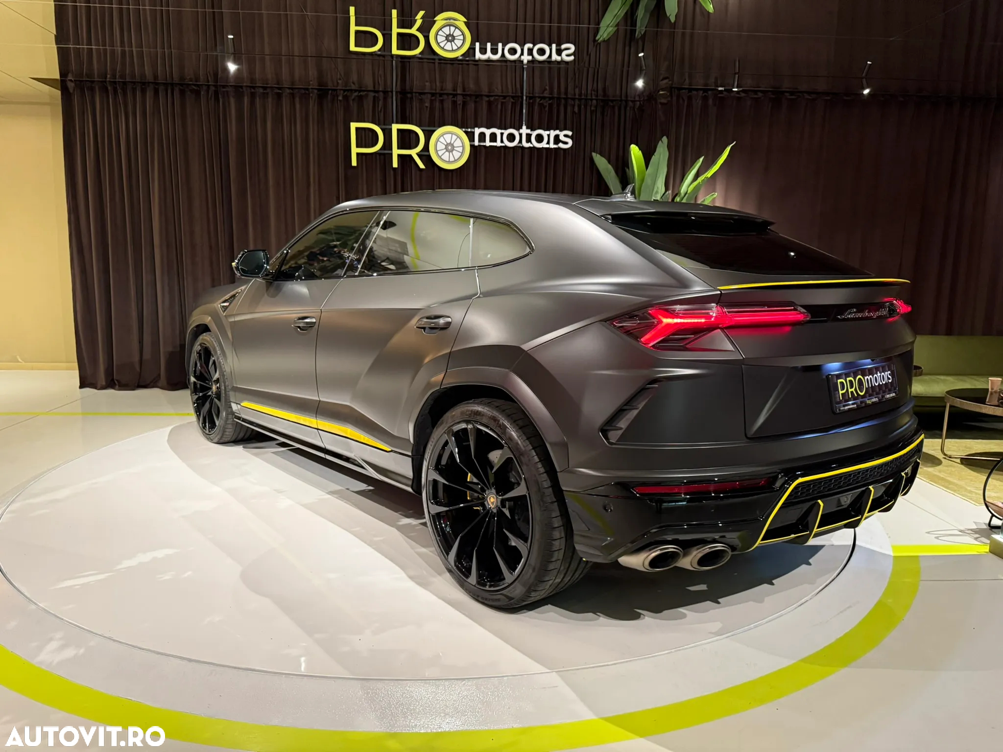 Lamborghini URUS - 5