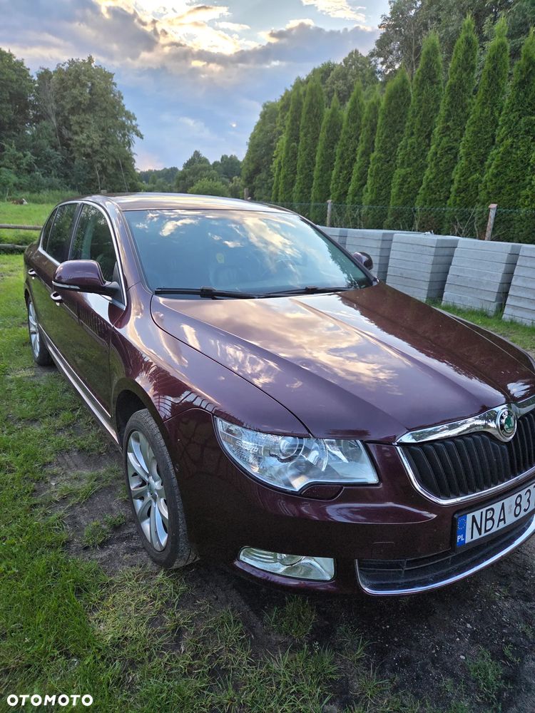 Skoda Superb 2.0 TDI Ambition DSG - 1