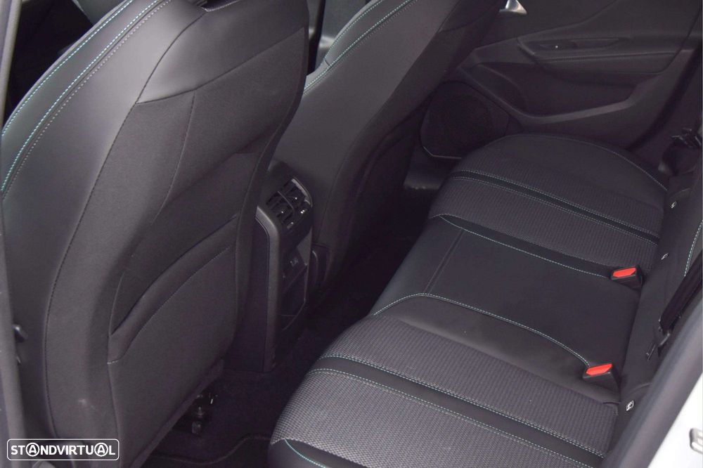 Peugeot 308 SW 1.2 Hybrid Allure e-DCS6 - 17