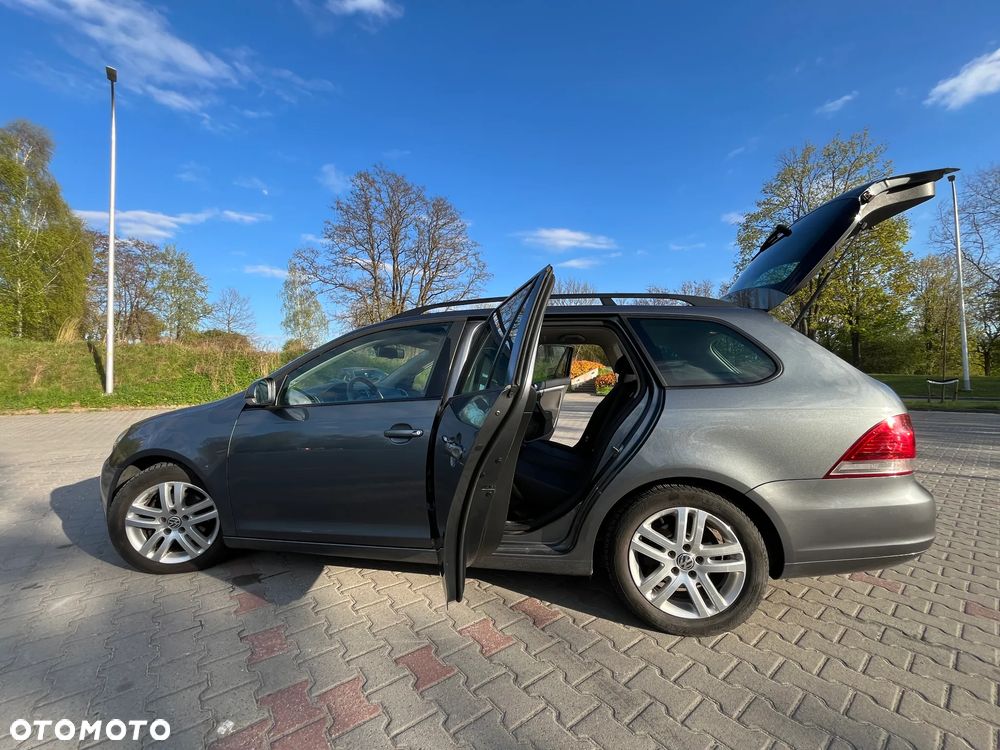 Volkswagen Golf - 26