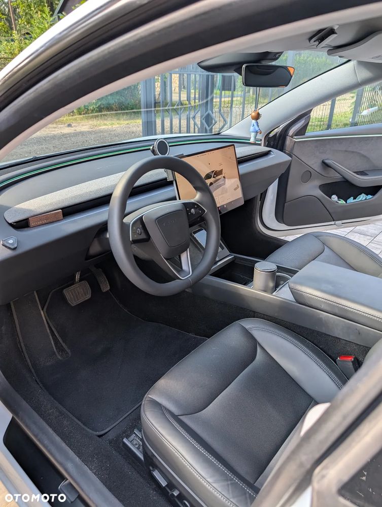 Tesla Model 3 Long Range AWD - 23