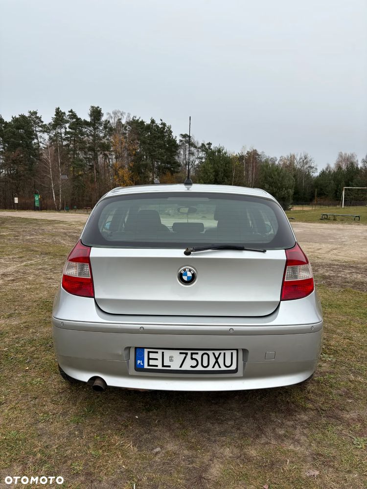 BMW Seria 1 116i - 17