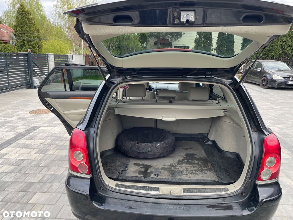 Toyota Avensis 1.8 VVT-i Sol Premium - 10