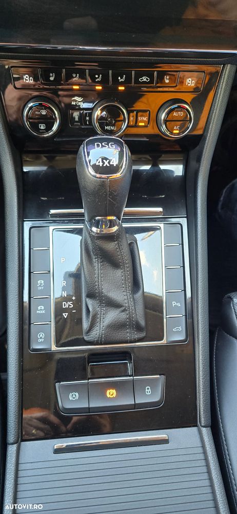 Skoda Superb 2.0 TDI 4X4 DSG Laurin & Klement - 30