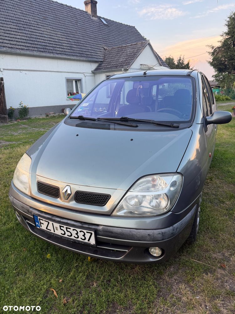 Renault Scenic - 1
