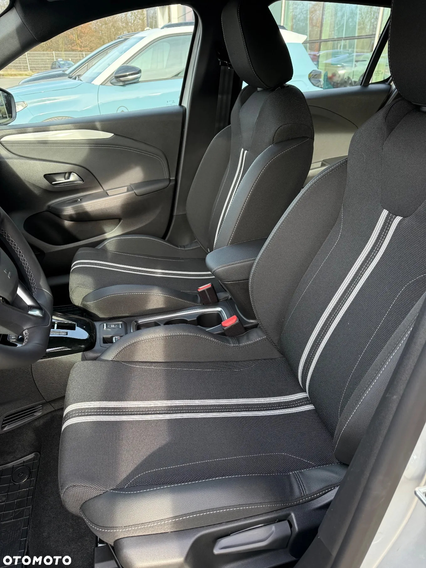 Opel Corsa 1.2 T mHEV GS eDCT - 11