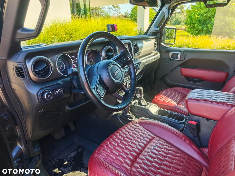 Jeep Wrangler - 9