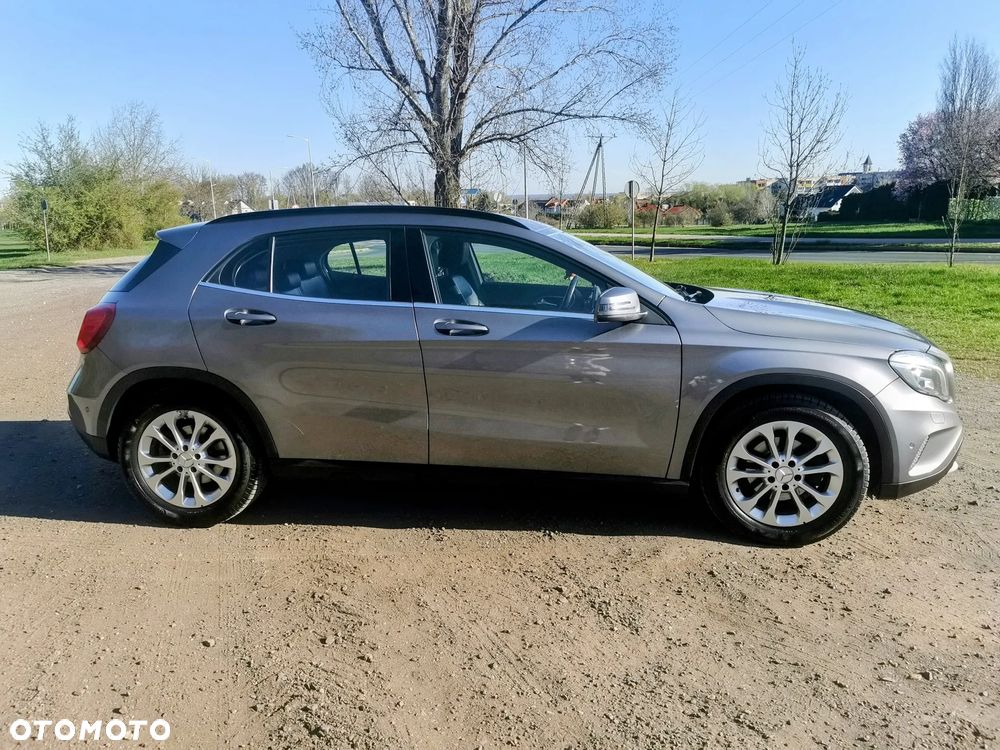 Mercedes-Benz GLA - 5