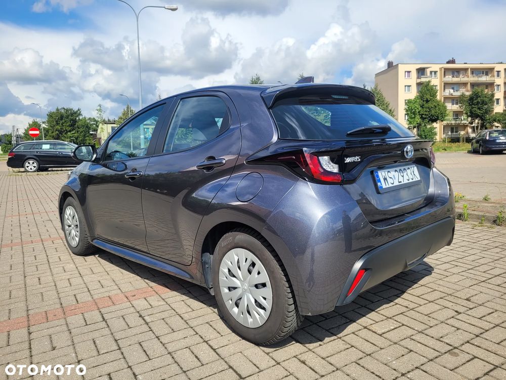 Toyota Yaris - 6