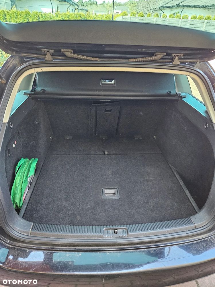 Volkswagen Golf - 9