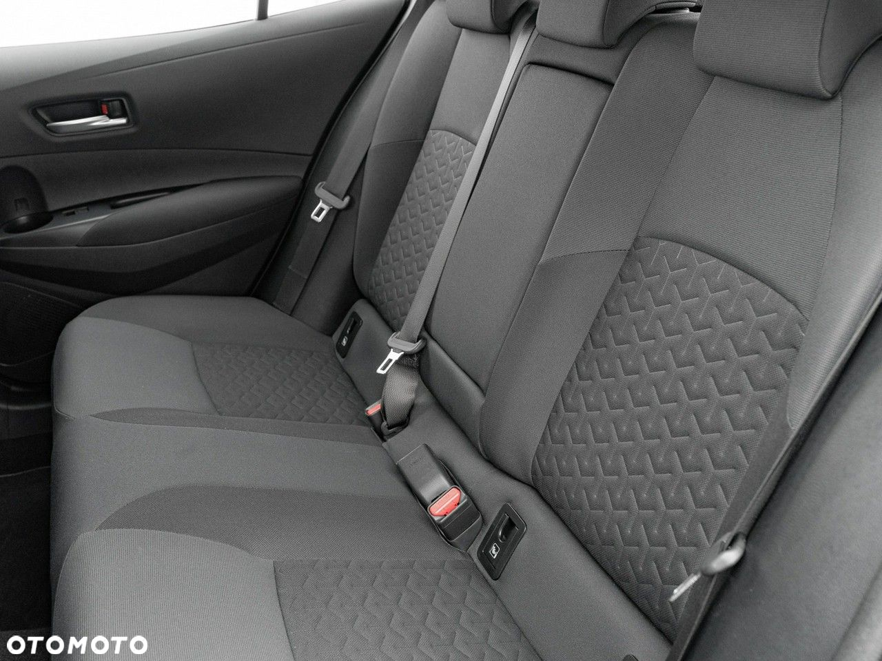 Toyota Corolla 1.8 Hybrid GPF Comfort - 28