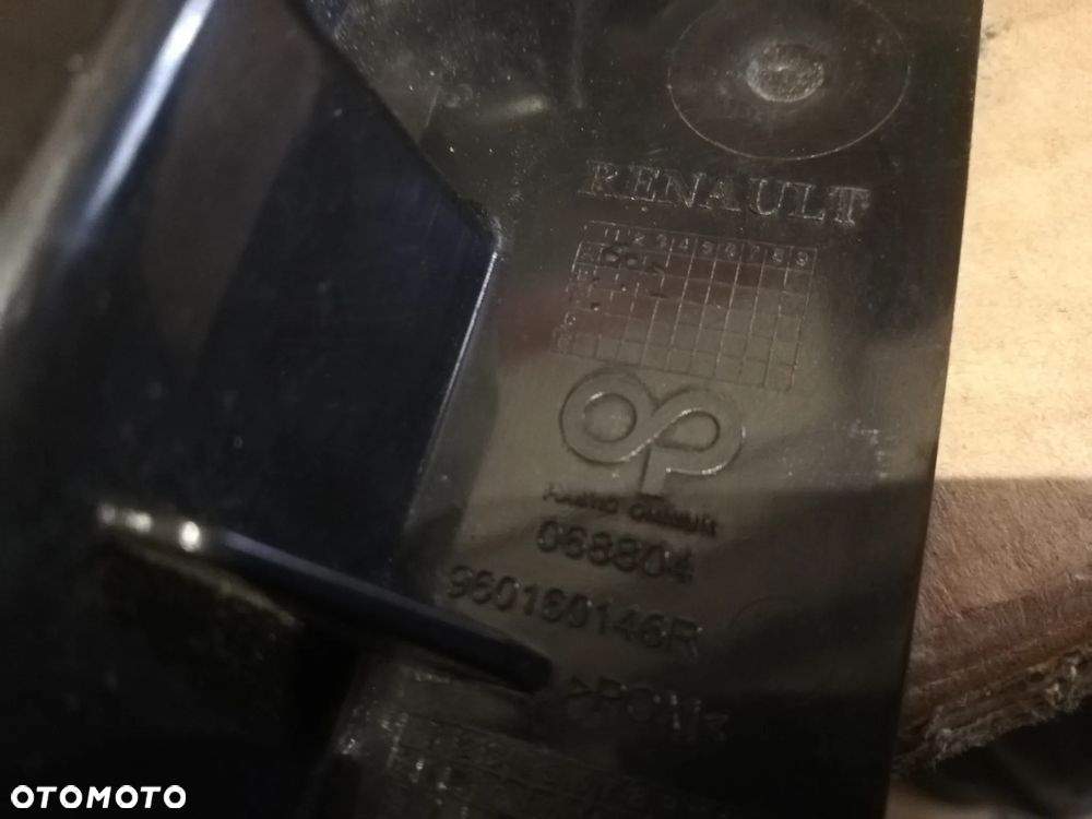 RENAULT MASTER IV 4 ŚLIZG ZDERZAKA PRAWY PRZÓD - 3