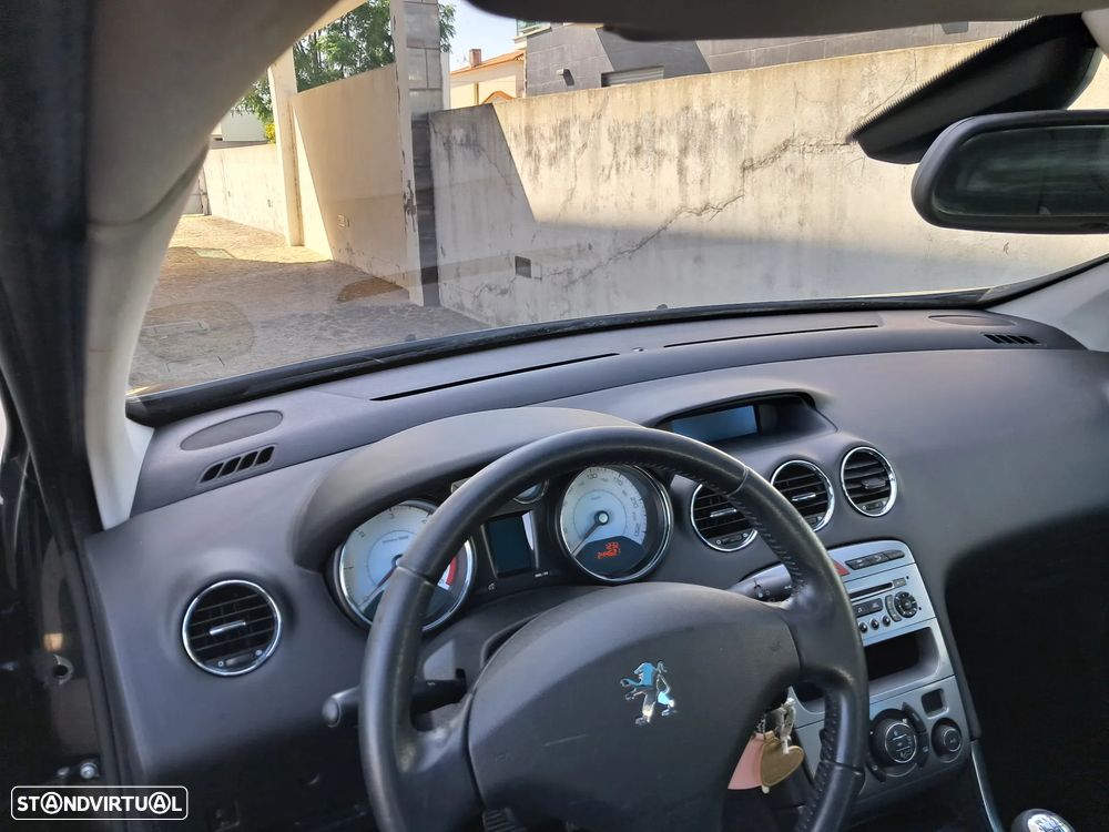 Peugeot 308 1.6 HDi Executive - 14