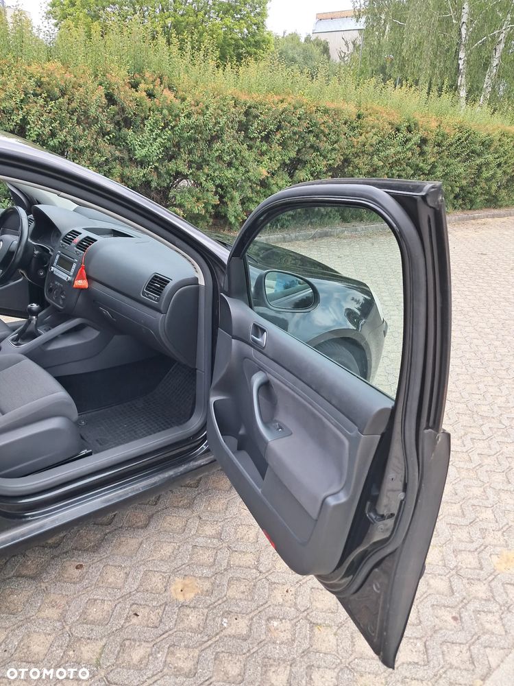 Volkswagen Golf 1.9 TDI Trendline - 21