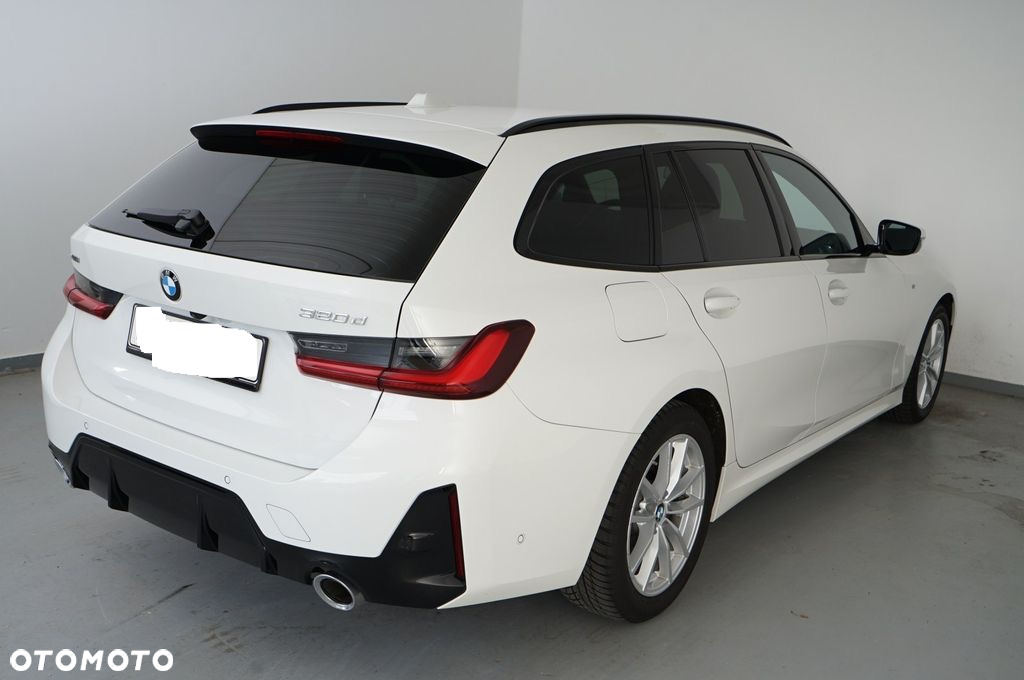 BMW Seria 3 320d Touring xDrive - 2