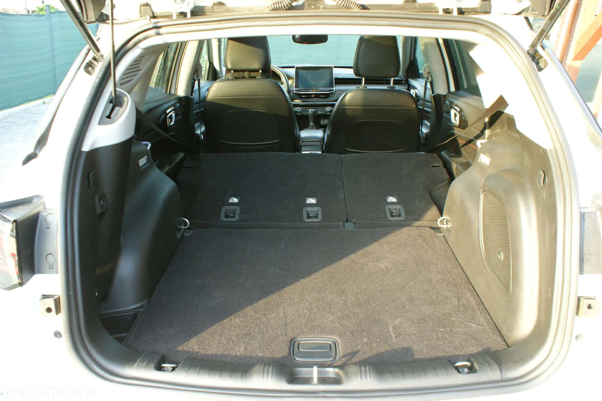 Jeep Compass - 38