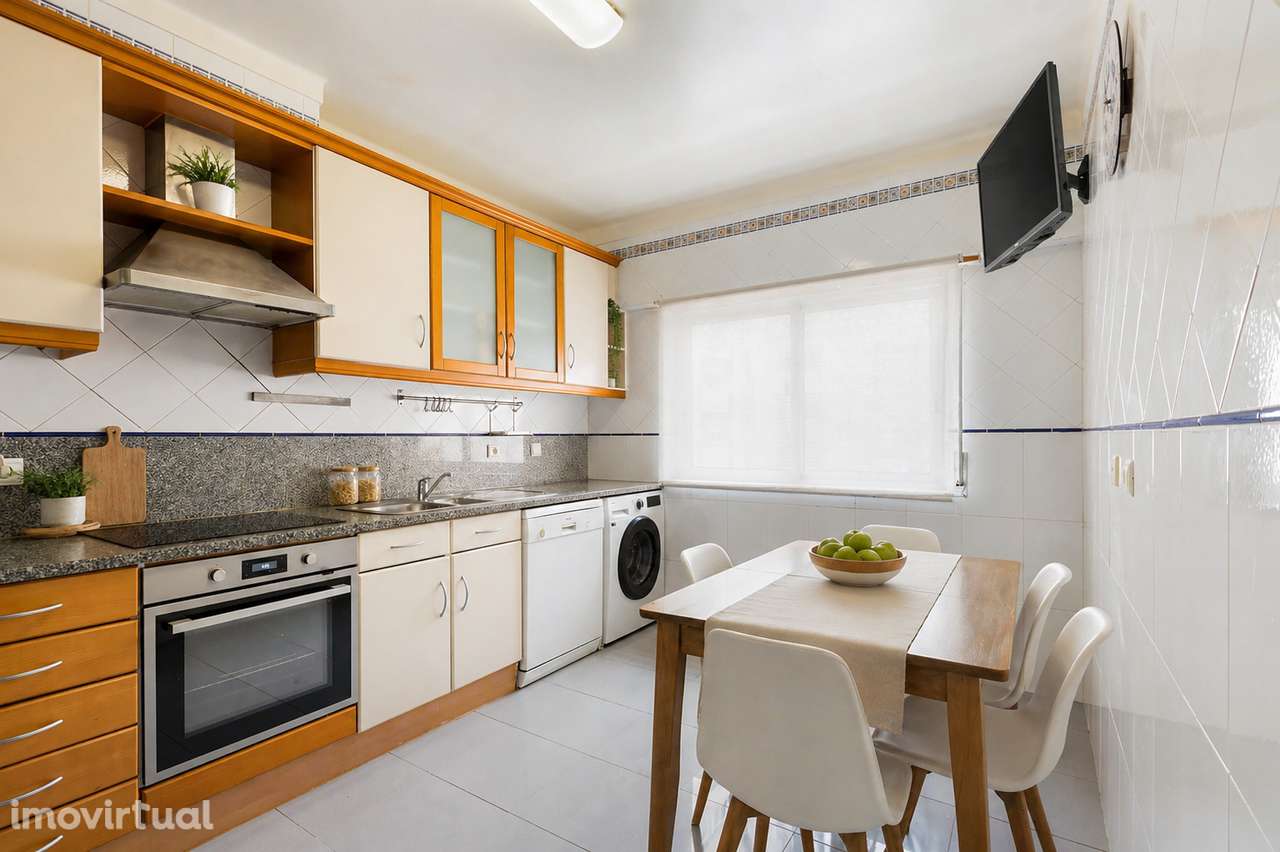 T3 com óptimas áreas e 1 Lugar de garagem, na II Fase Quinta da Piedad - Grande imagem: 3/32