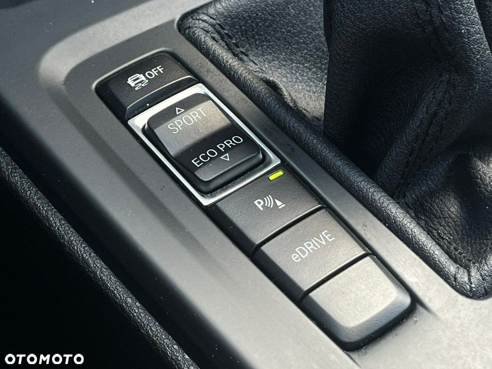 BMW X1 xDrive25e Advantage - 23