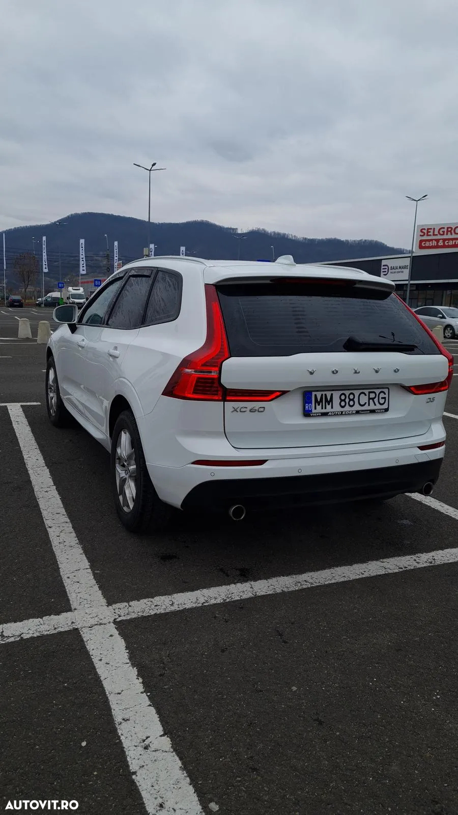 Volvo XC 60 D3 Momentum Pro - 3