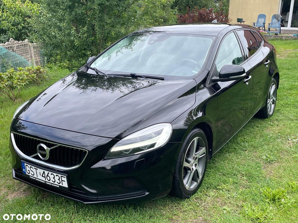 Volvo V40 D2 Drive-E R-Design Momentum - 32