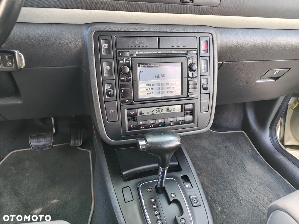 Volkswagen Sharan - 27