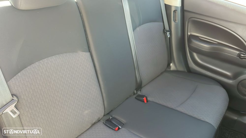 Mitsubishi Space Star - 24