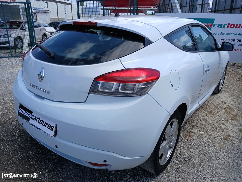 Renault Mégane Coupe 1.5 dCi Dynamique - 8