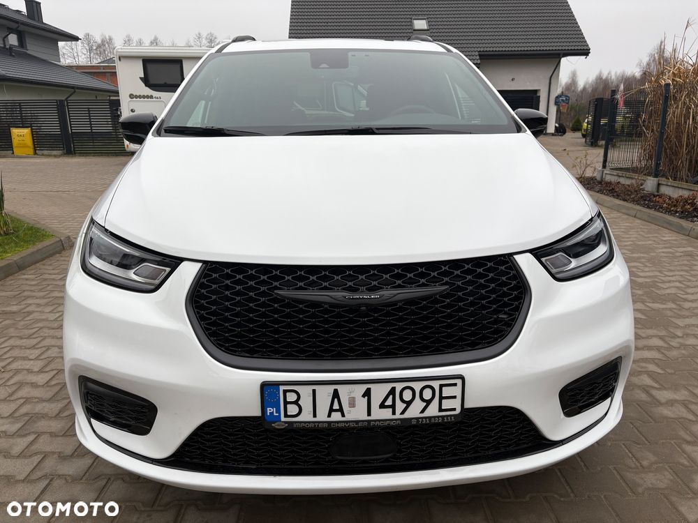 Chrysler Pacifica - 26