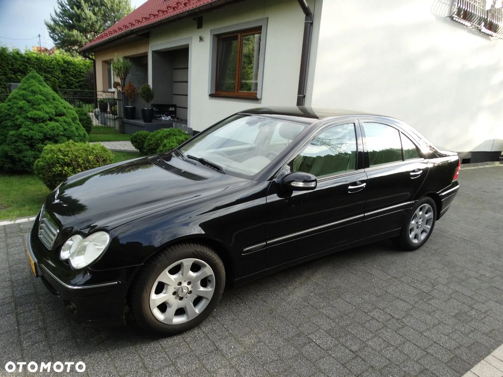 Mercedes-Benz Klasa C 200 Kompressor Avantgarde - 26