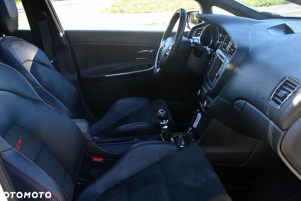 Kia Ceed 1.6 T-GDI GT XL - 13