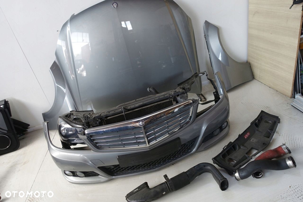 Mercedes w204 przód maska zderzak pas 2.2 792 LIFT