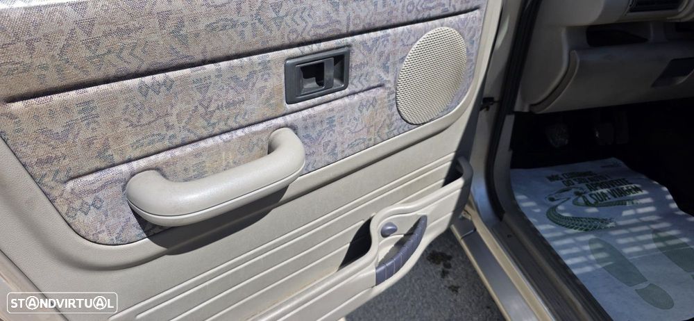 Land Rover Freelander 2.0 di - 15