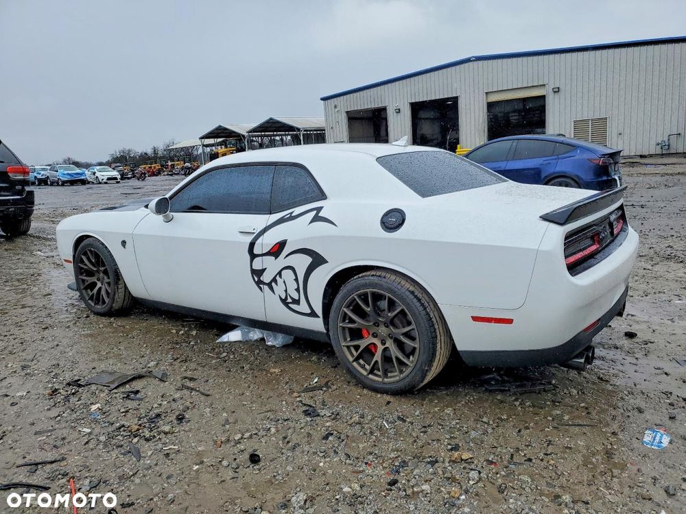 Dodge Challenger - 3