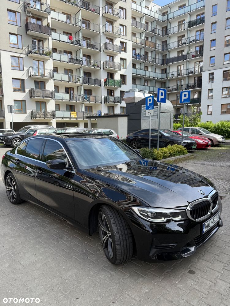 BMW Seria 3 330i Sport Line - 2