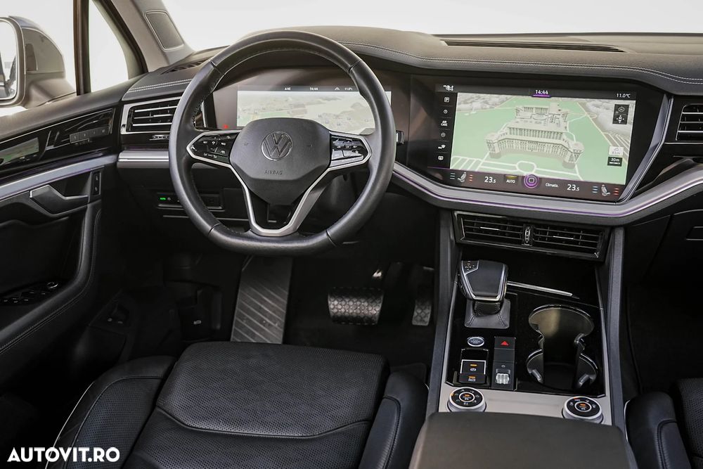 Volkswagen Touareg 3.0 V6 e-Hybrid 4Motion Aut. R - 13