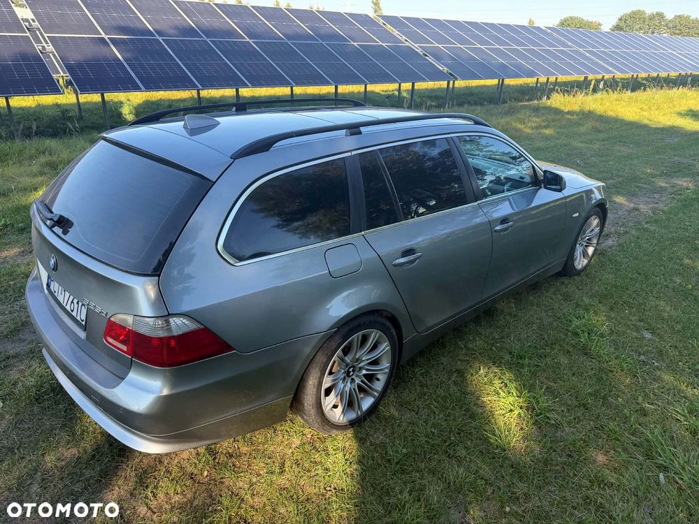 BMW Seria 5 525d - 2