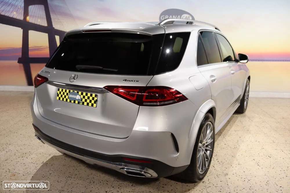Mercedes-Benz GLE 300 d 4Matic - 4