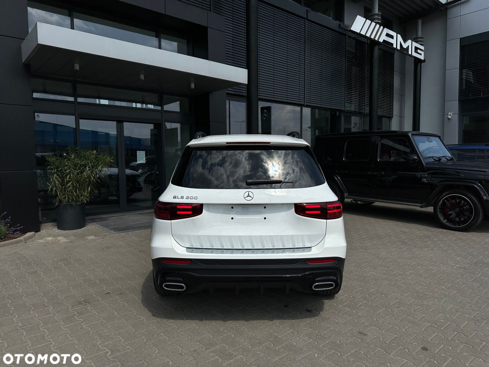 Mercedes-Benz GLB - 18
