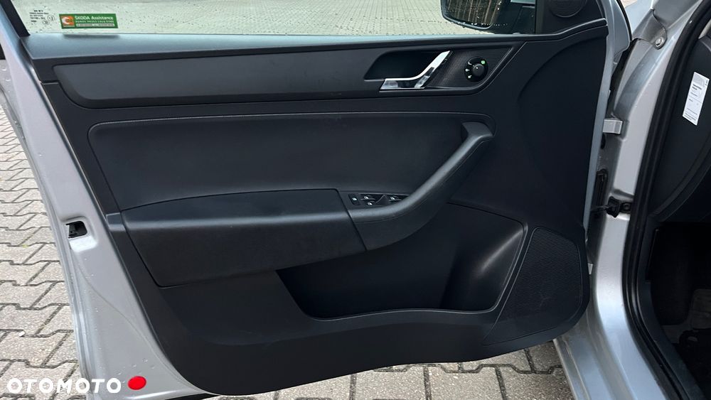 Skoda RAPID 1.2 TSI Active - 15