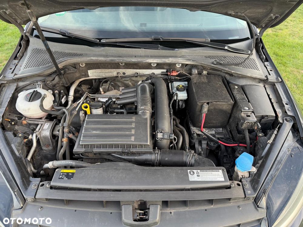 Volkswagen Golf - 12