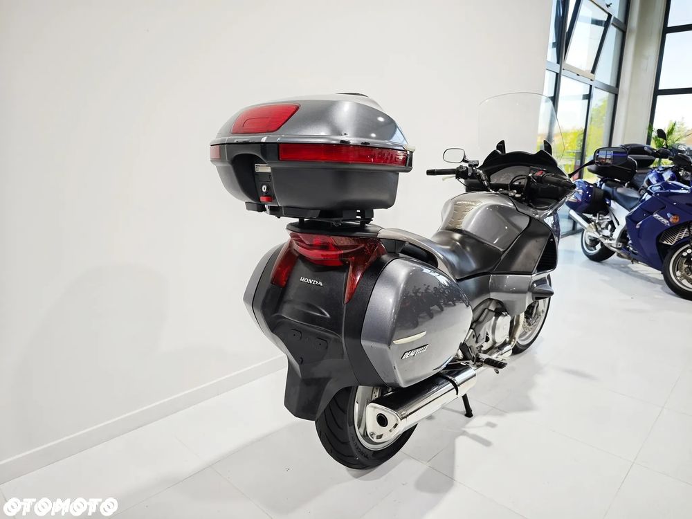 Honda Deauville - 8